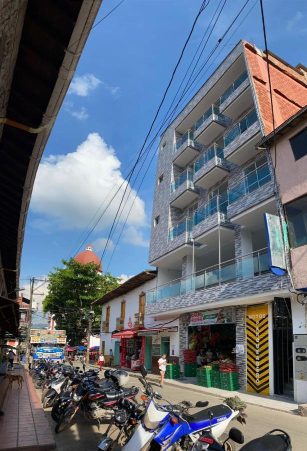 Hotel Gran Plaza San Rafael 圣拉菲尔 外观 照片