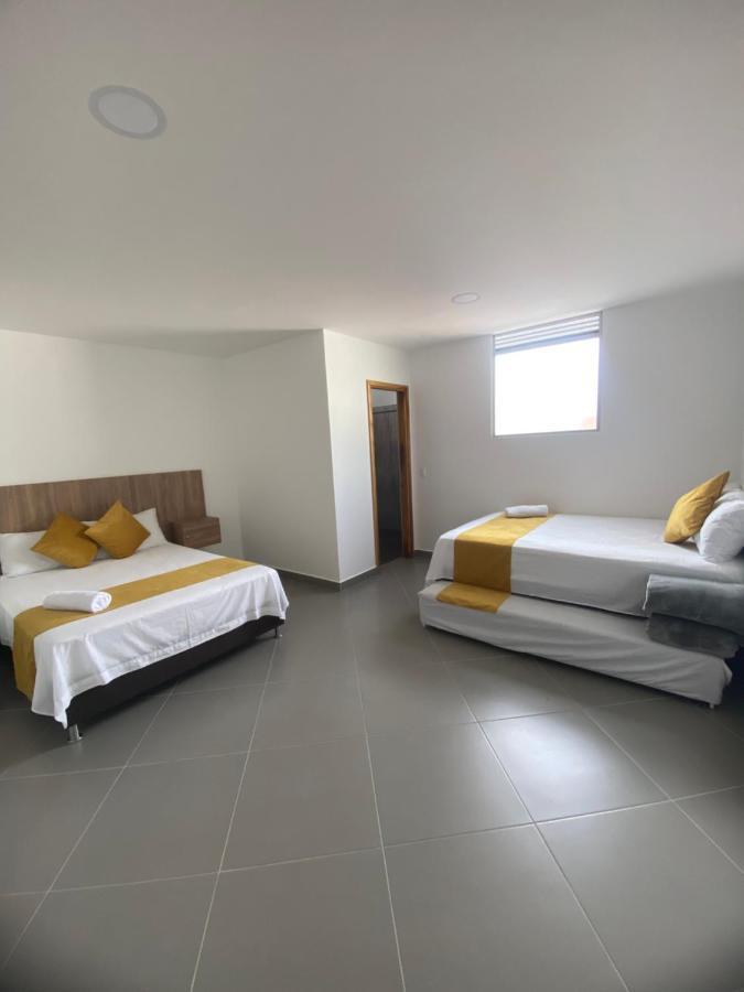 Hotel Gran Plaza San Rafael 圣拉菲尔 外观 照片