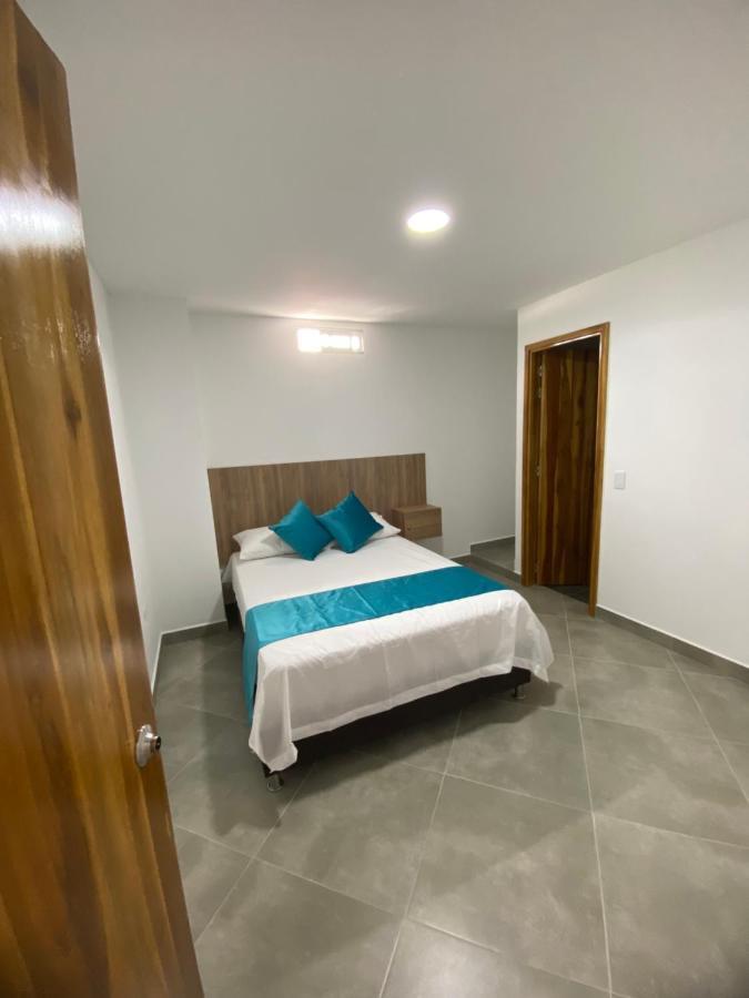 Hotel Gran Plaza San Rafael 圣拉菲尔 外观 照片
