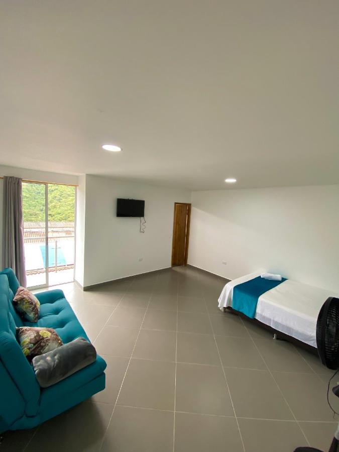Hotel Gran Plaza San Rafael 圣拉菲尔 外观 照片